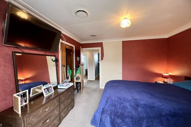 Photo of property in 15 Milford Street, Heidelberg, Invercargill, 9812