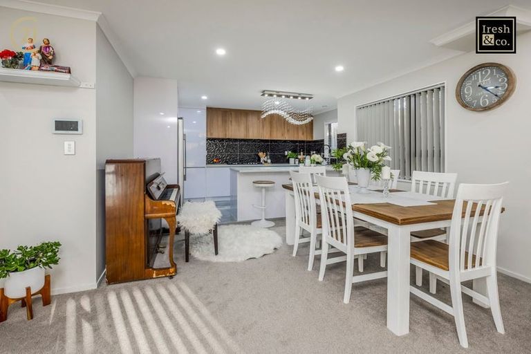 Photo of property in 56b Cambridge Terrace, Papatoetoe, Auckland, 2025