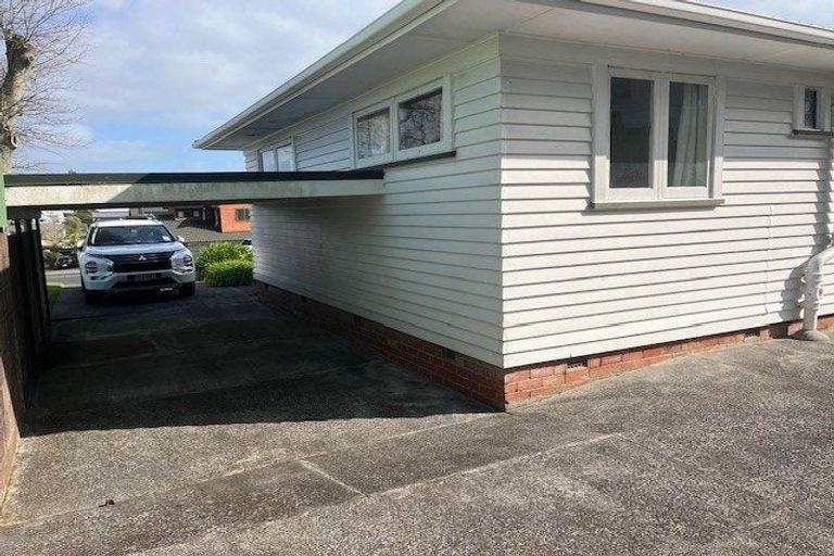 Photo of property in 96 Moore Street, Howick, Auckland, 2014