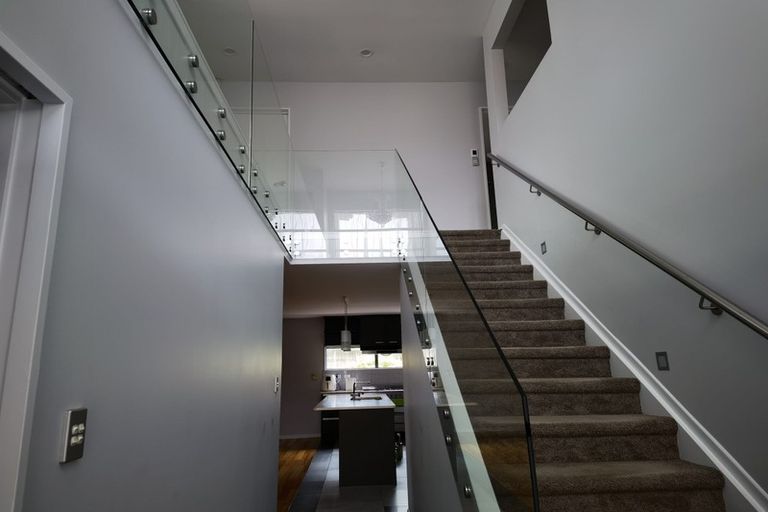 Photo of property in 4 Hornbill Drive, Fairview Heights, Auckland, 0632