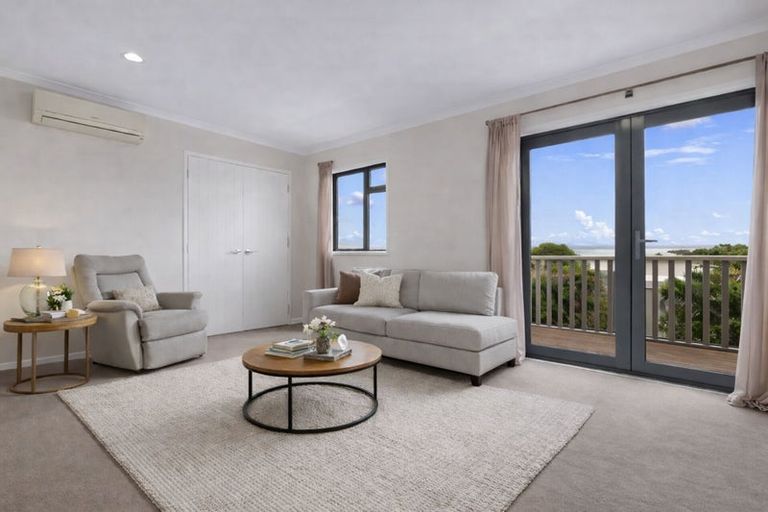 Photo of property in 86 Tiri Road, Tindalls Beach, Whangaparaoa, 0930