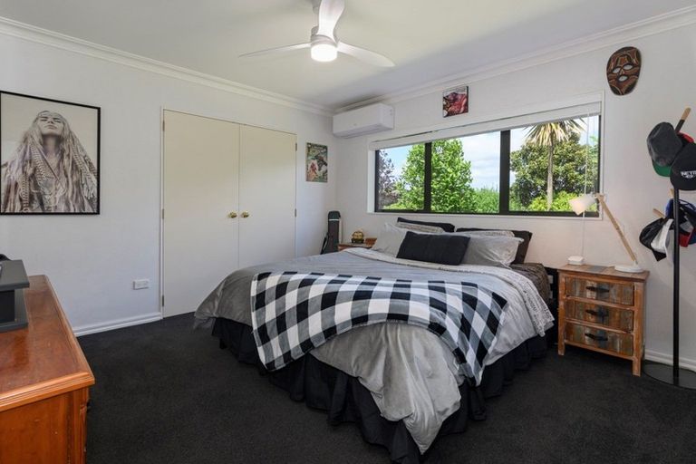 Photo of property in 70 Oteki Park Drive, Welcome Bay, Tauranga, 3112