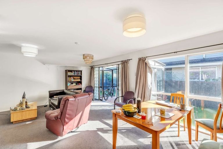 Photo of property in 1/185 Queenspark Drive, Parklands, Christchurch, 8083