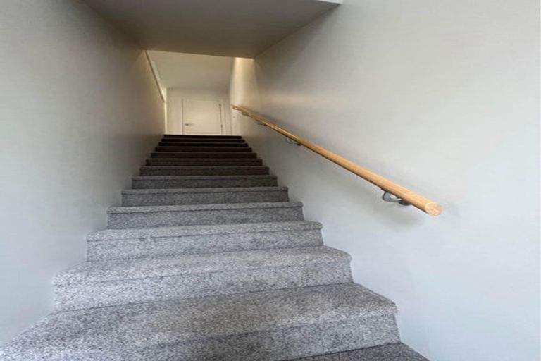 Photo of property in 39 Te Ara O Papatahi, Wainuiomata, Lower Hutt, 5014