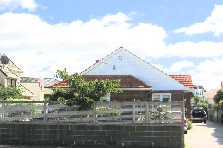 Photo of property in 23a The Quadrant, Miramar, Wellington, 6022