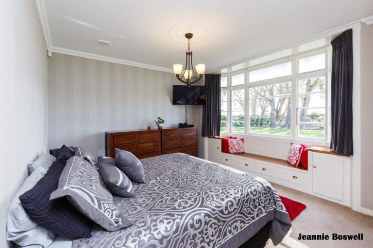 Photo of property in 375 No 1 Line, Longburn, Palmerston North, 4475