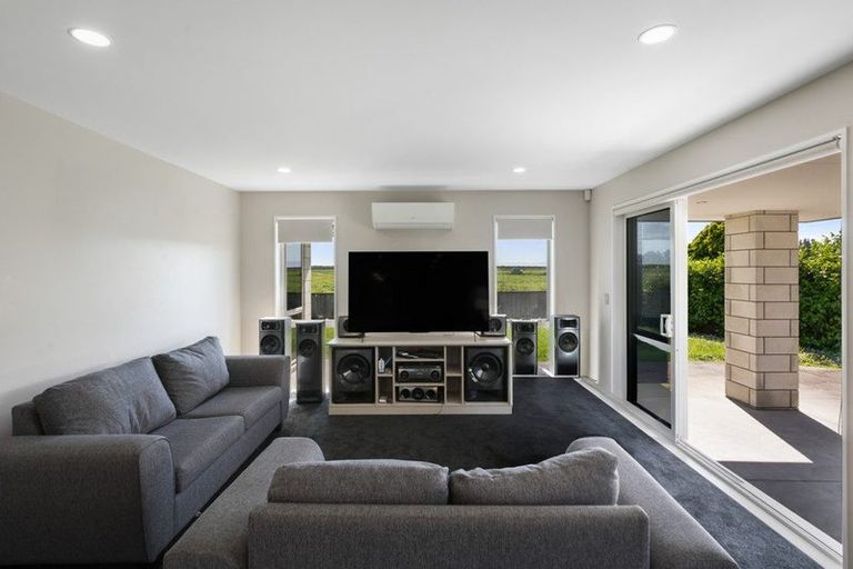 Photo of property in 8 Wakatere Place, Thames, 3500