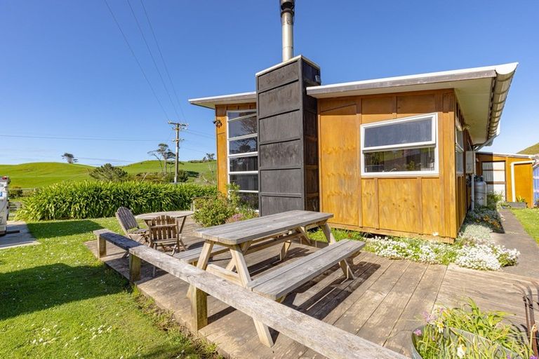 Photo of property in 97 Mowhanau Drive, Kai Iwi, Whanganui, 4574