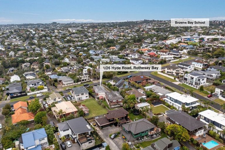 Photo of property in 1/26 Hyde Road, Rothesay Bay, Auckland, 0630