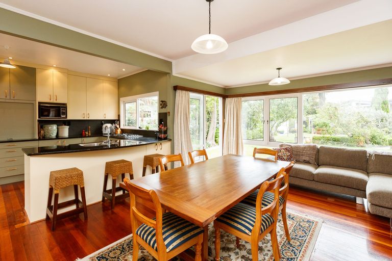 Photo of property in 19 Sheffield Street, Awapuni, Palmerston North, 4412