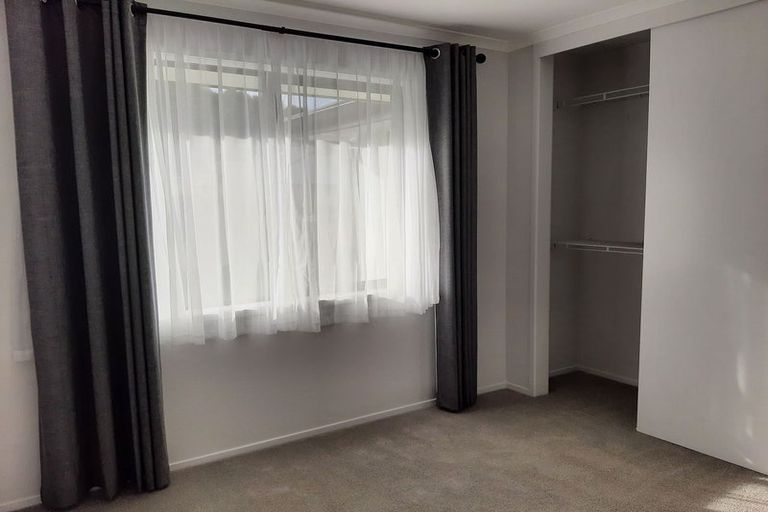 Photo of property in 13 Maui Place, Spotswood, New Plymouth, 4310