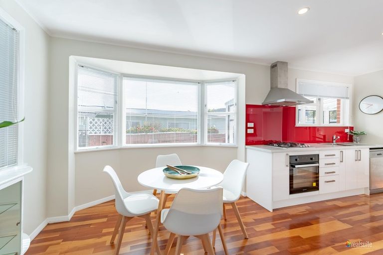 Photo of property in 15 Ruru Crescent, Heretaunga, Upper Hutt, 5018