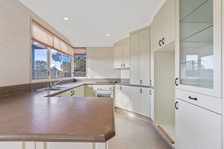 Photo of property in 40 Gisborne Terrace, Opunake, 4616