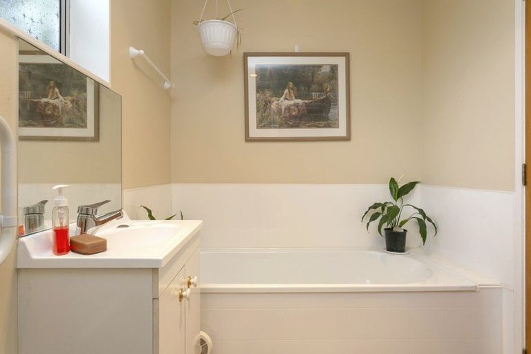 Photo of property in 47 Richmond Avenue, Richmond Heights, Taupo, 3330