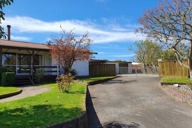 Photo of property in 103 Middle Road, Havelock North, 4130