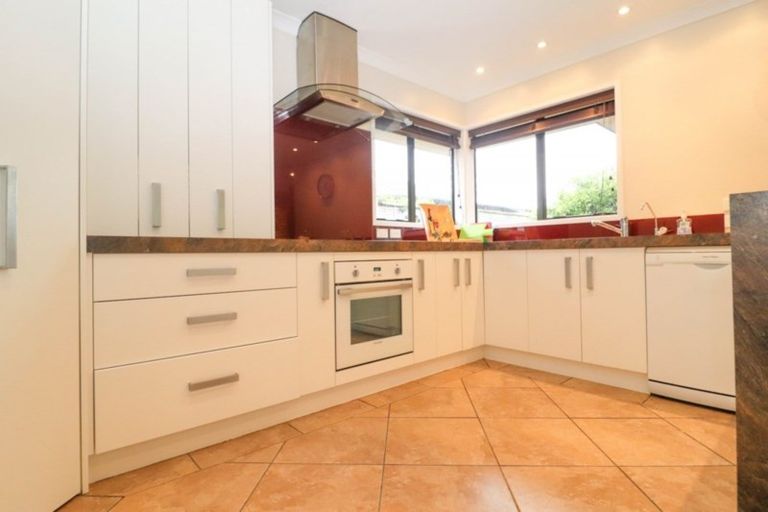 Photo of property in 6 Edward Bullen Place, Thames, 3500