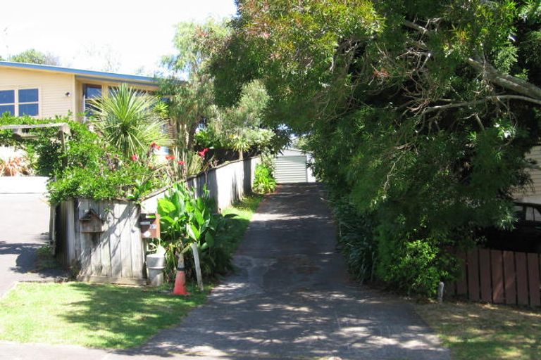 Photo of property in 91 Vandeleur Avenue, Birkdale, Auckland, 0626