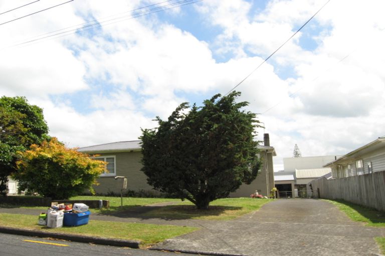 Photo of property in 11 Lawrie Avenue, Pukekohe, 2120