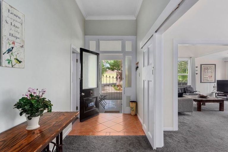 Photo of property in 268 Spur Road, Stillwater, Silverdale, 0993