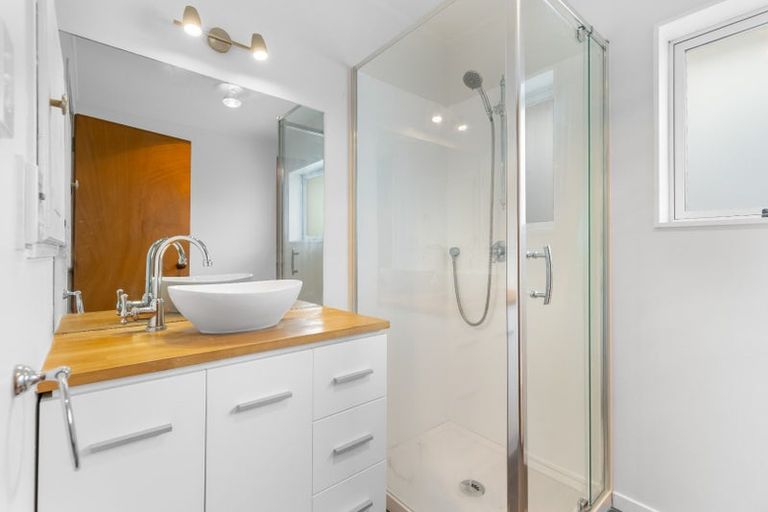 Photo of property in 1/45 Bay Street, Red Beach, 0932