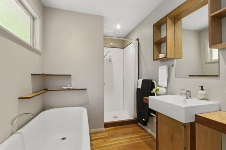 Photo of property in 121 Wainuiomata Road, Wainuiomata, Lower Hutt, 5014