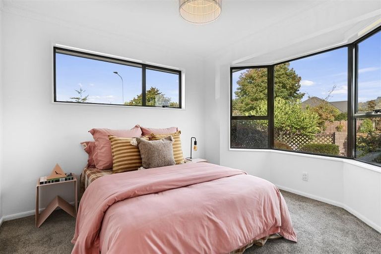 Photo of property in 57 Regency Crescent, Redwood, Christchurch, 8051