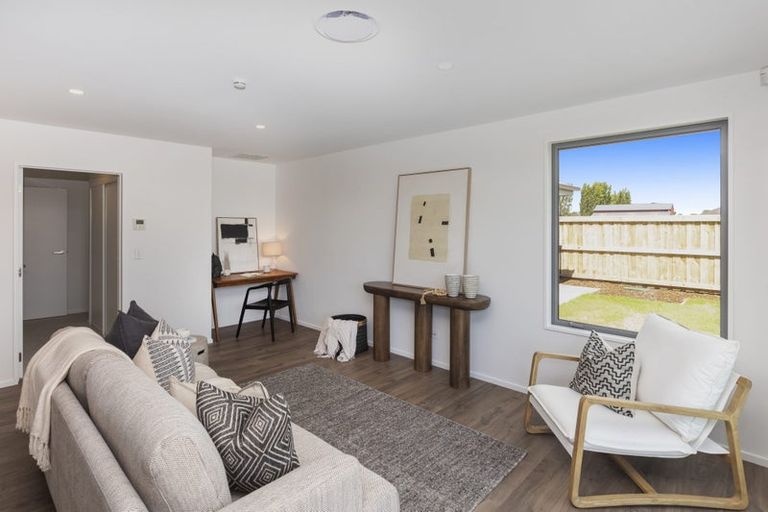 Photo of property in 104 Skibbereen Drive, Halswell, 8025