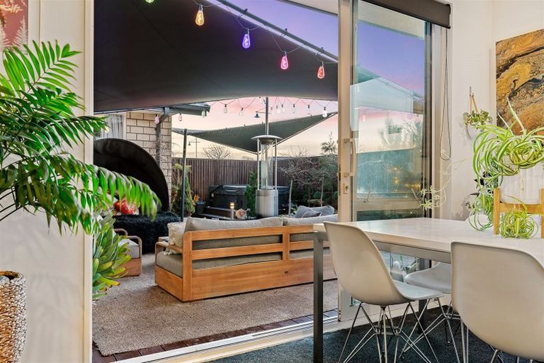 Photo of property in 11 Murfitt Street, Pegasus, 7612