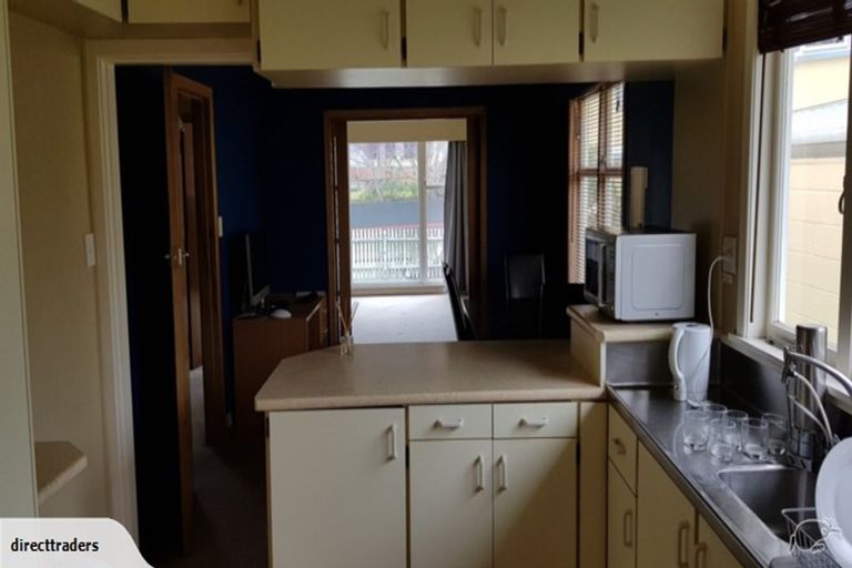 Photo of property in 22 Pendarves Street, New Plymouth, 4310