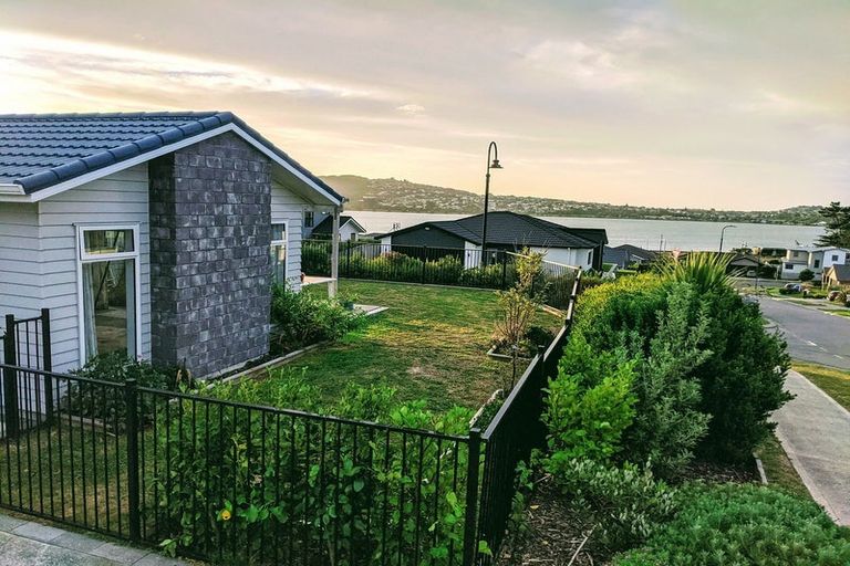 Photo of property in 12 Ken Douglas Drive, Aotea, Porirua, 5024