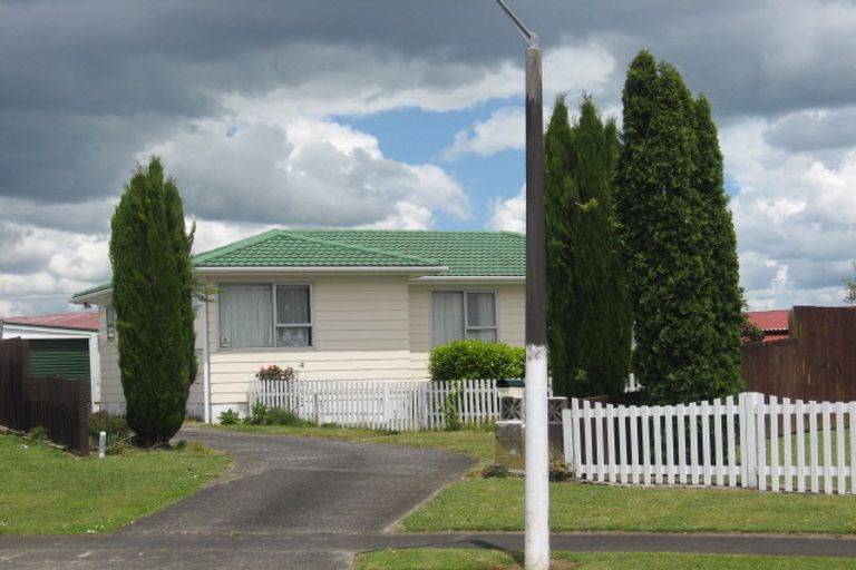 Photo of property in 11 Hobman Place, Manurewa, Auckland, 2102
