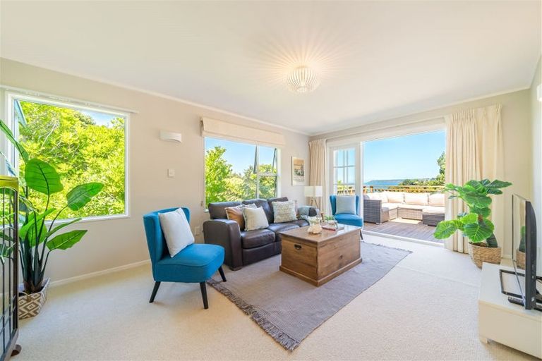 Photo of property in 11 Reserve Road, Plimmerton, Porirua, 5026