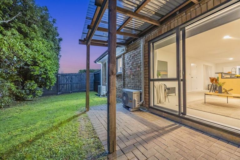 Photo of property in 1/4 Charlenne Close, Ranui, Auckland, 0612