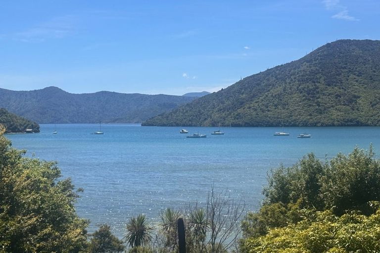 Photo of property in 19 Mccormicks Road, Whatamango Bay, Picton, 7281
