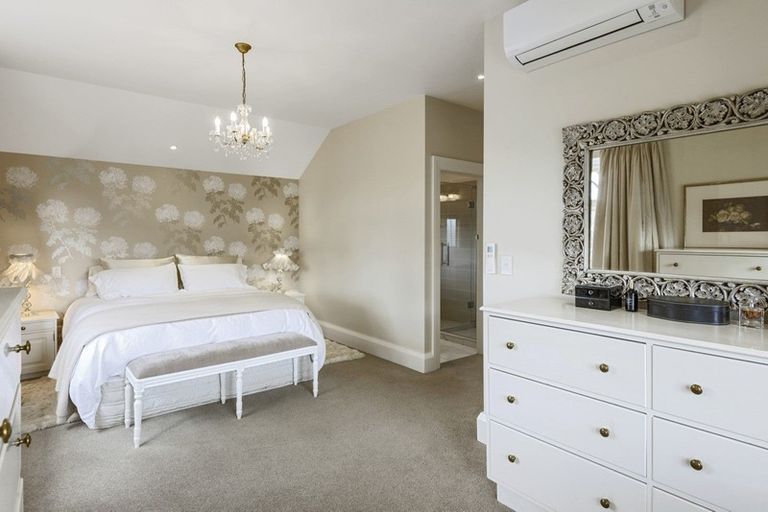 Photo of property in 39 Glandovey Road, Fendalton, Christchurch, 8052