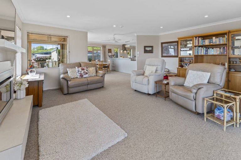 Photo of property in 6 Norfolk Place, Stoke, Nelson, 7011