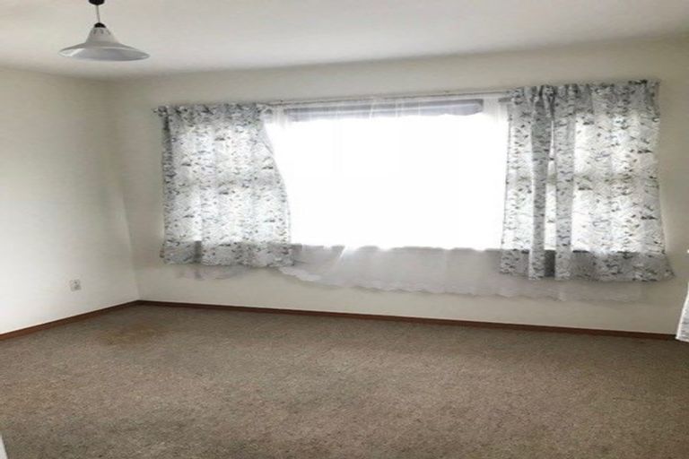 Photo of property in 12 Solway Avenue, Ilam, Christchurch, 8041