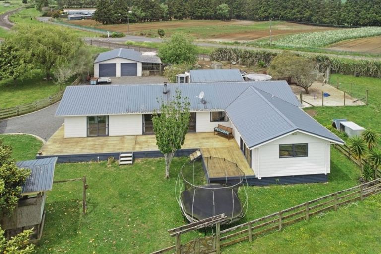 Photo of property in 266 Hart Road, Pukekohe, 2676