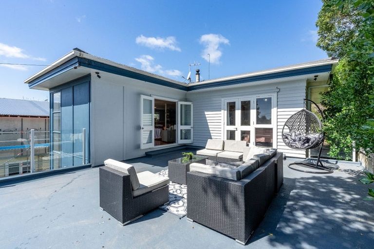 Photo of property in 160 Wellington Road, Paekakariki, 5034