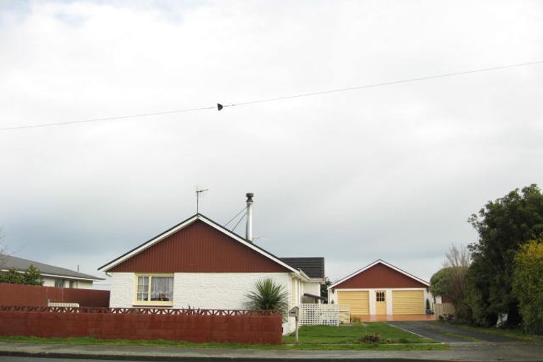 Photo of property in 11 Chesney Street, Heidelberg, Invercargill, 9812