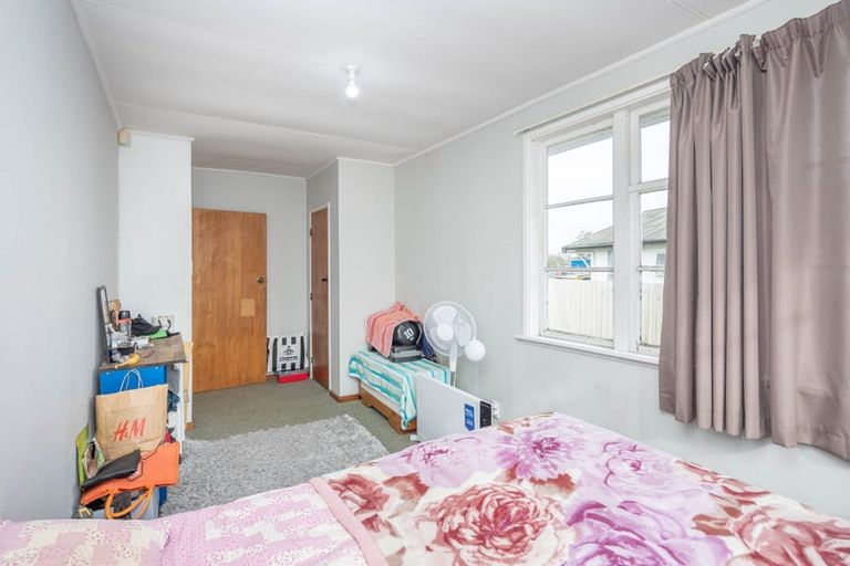 Photo of property in 29 Paul Crescent, Fairfield, Hamilton, 3214