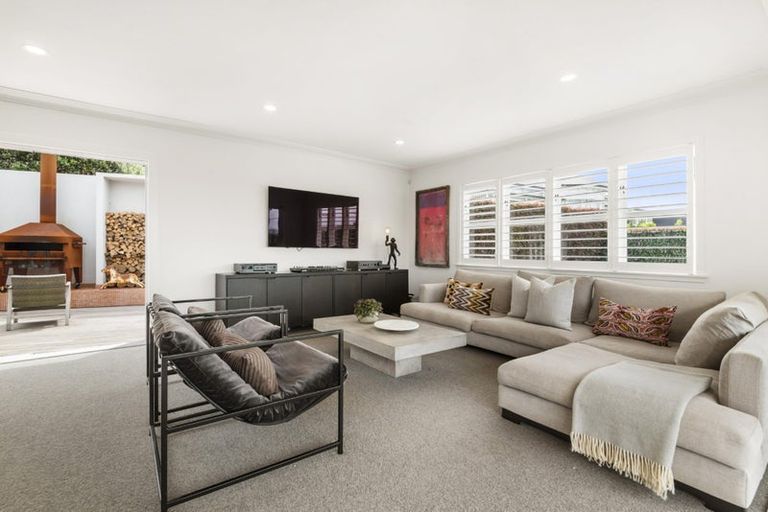 Photo of property in 34 Hinemoa Street, Birkenhead, Auckland, 0626