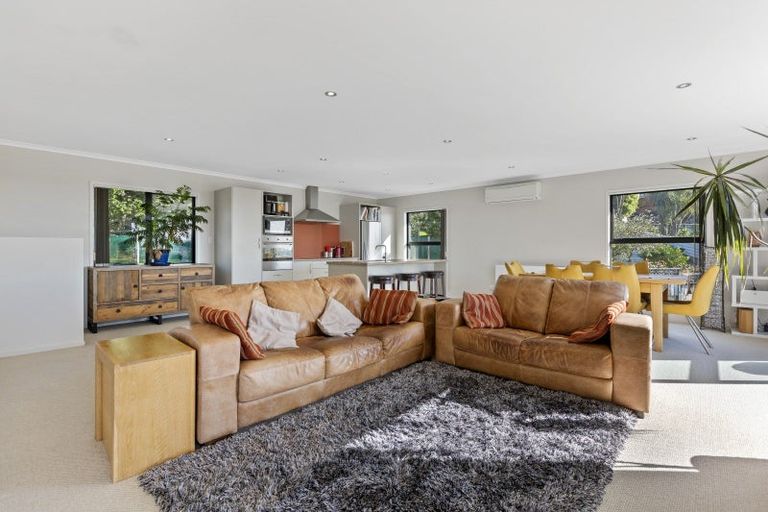 Photo of property in 11a Handley Place, Glen Avon, New Plymouth, 4312