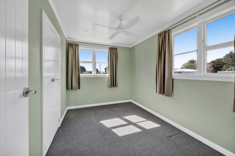 Photo of property in 31 Wilson Street, Waverley, 4510