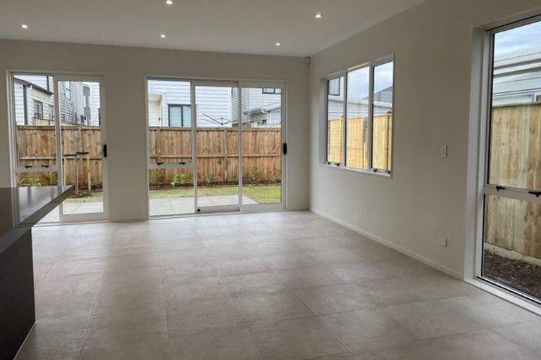 Photo of property in 27 Exmoor Road, Karaka, Papakura, 2113