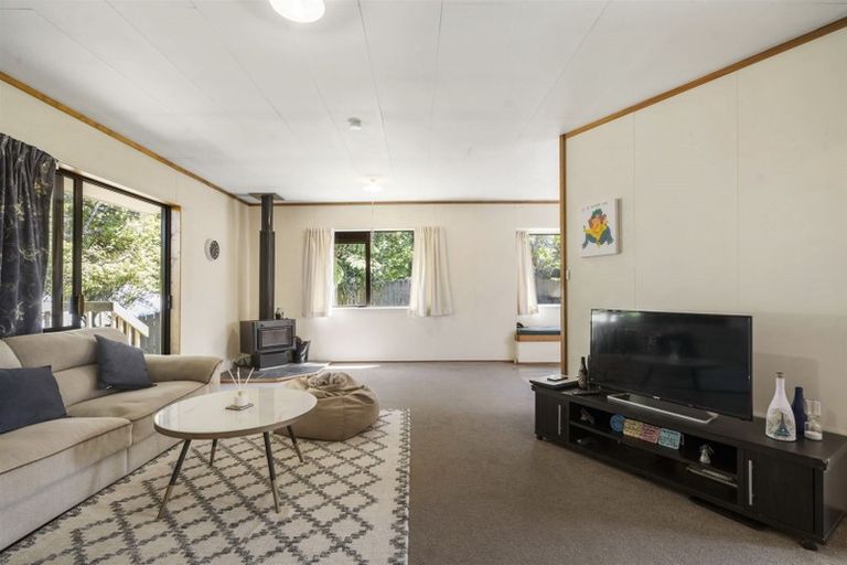 Photo of property in 1/25 Heathglen Place, Bayview, Auckland, 0629