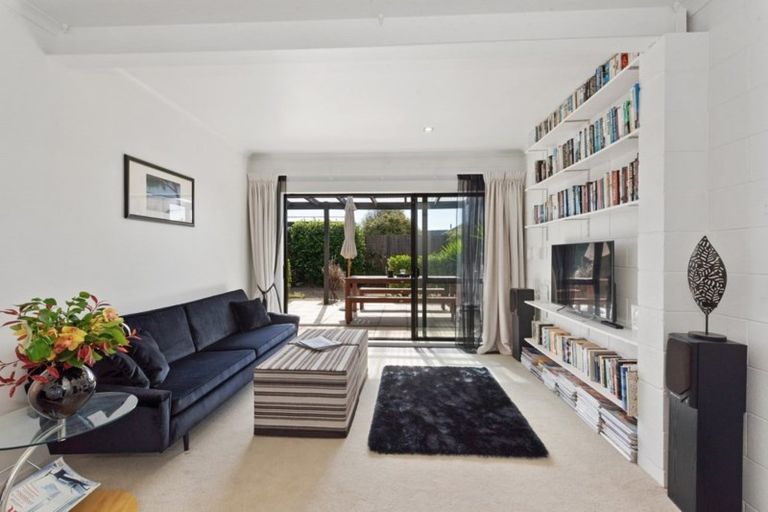 Photo of property in 22 Seamer Place, St Andrews, Hamilton, 3200