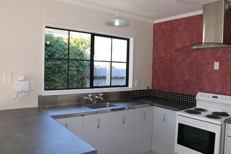 Photo of property in 10 Ihle Street, Terrace End, Palmerston North, 4410