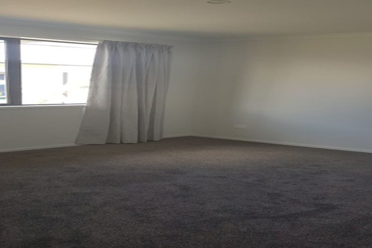 Photo of property in 24 Sando Way, One Tree Point, 0118