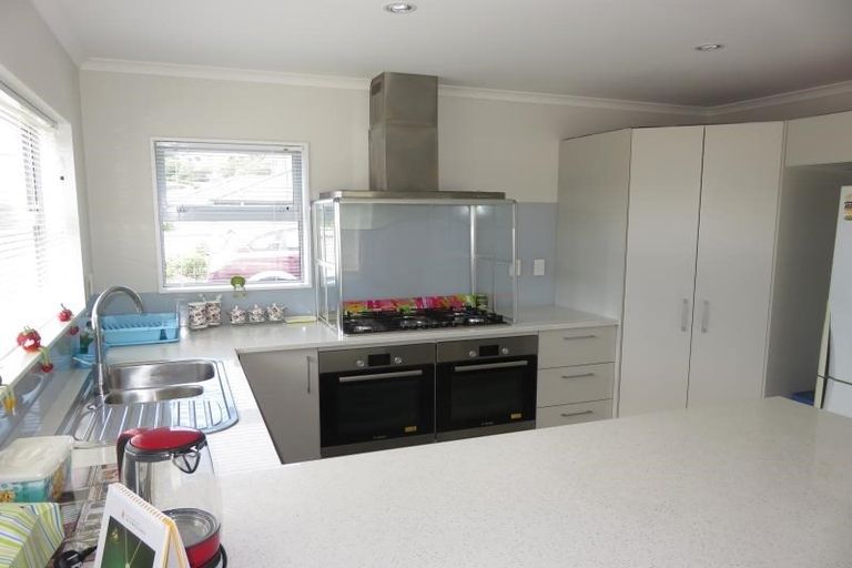 Photo of property in 188 Westchester Drive, Churton Park, Wellington, 6037